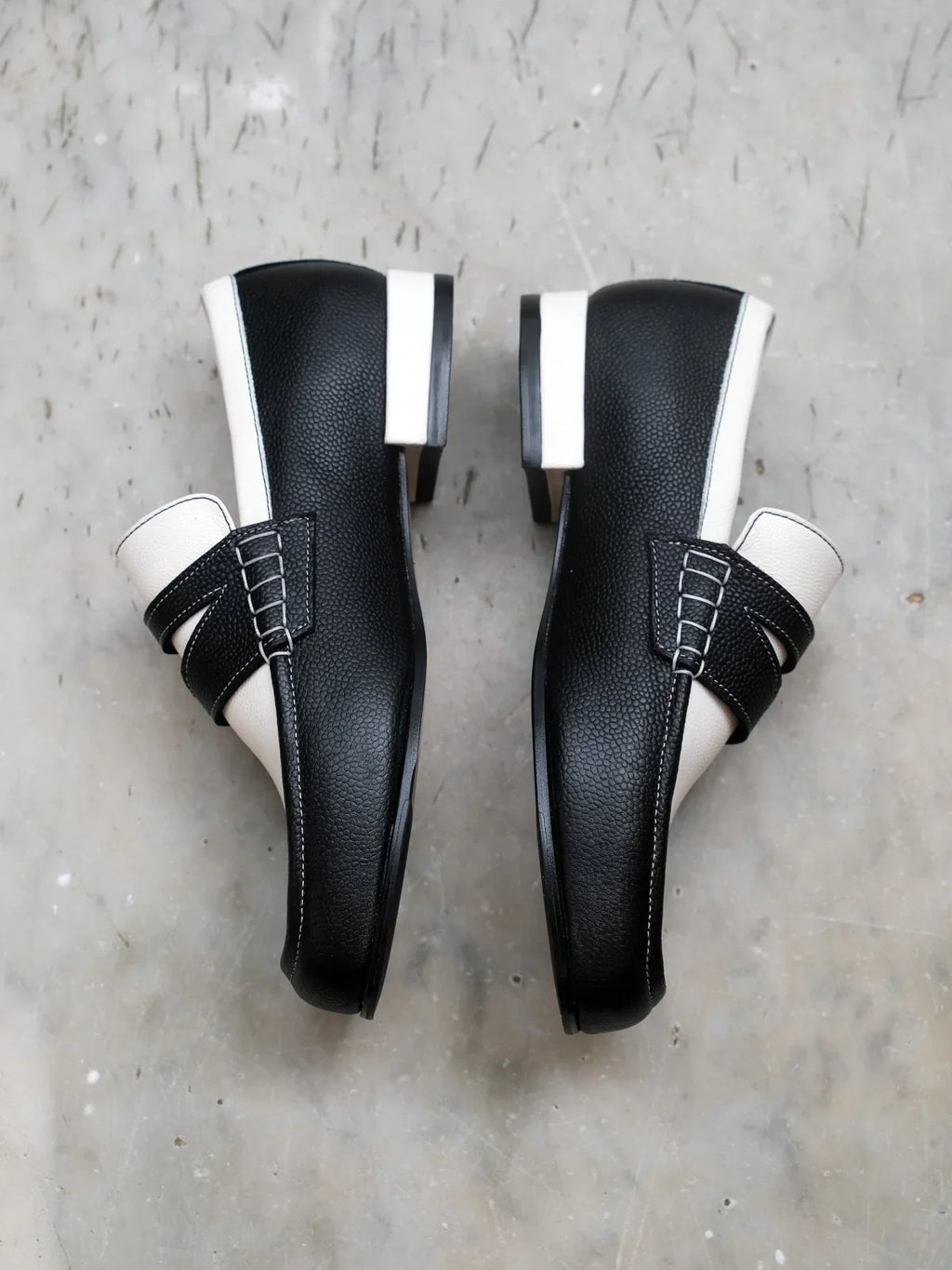 Mocassin Othilie Black & white - Léopoldine de Galzain